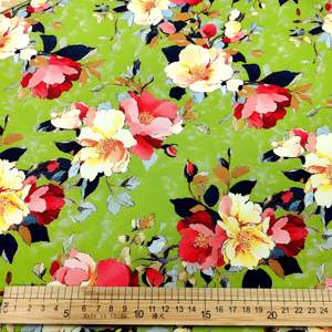 Hot Sale Soft Feeling Green Floral Pattern Cotton Woven <strong>Shirting</strong> Fabric for Woman Blouses - Product Image 1