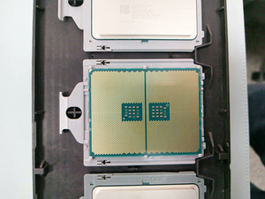สำหรับ 7B12 3.4GHz 64 คอร์ 128 เธรด 256MB ซ็อกเก็ต SP3 240W ซีพียูเซิร์ฟเวอร์ โปรเซสเซอร์ 65 นาโนเมตร เทคโนโลยีการจำลองการทำงานเสมือน 64-คอร์ - Product Image 2