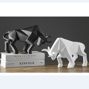 Estatua de resina abstracta de <span class=keywords><strong>caballo</strong></span> blanco y negro para decoración del hogar, decoración geométrica de resina, Animal salvaje, <span class=keywords><strong>caballo</strong></span> - Product Image 1