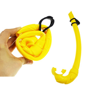Snorkel plegable de silicona amarillo con estuche de transporte para equipo de buceo - Product Image 2