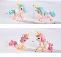 Figurines de chevaux de dessin animé miniatures en plastique, jouets de jardin féerique, mini licornes mignonnes, accessoires de voiture, décoration de fête d'anniversaire 3D