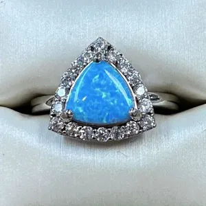 蓝色火蛋白石三角石戒指白色圆形锆石订婚戒指女925银结婚戒指简约饰品