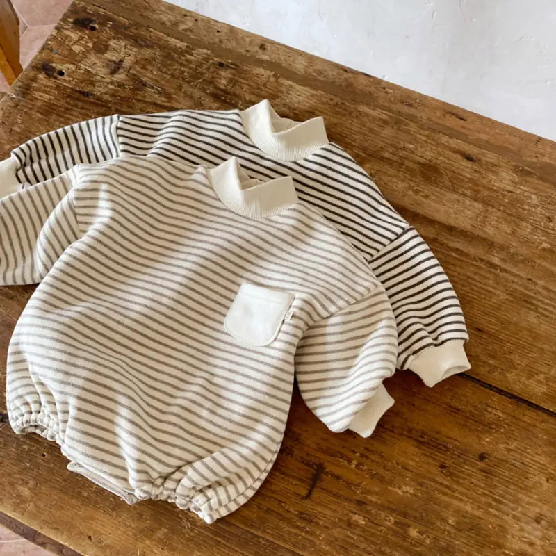 Kış rahat pamuk şerit baskı uzun kollu Unisex bebek giysileri Romper