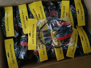 Casque d'écoute jaune et rouge avec écran facial pour équipement de protection personnelle de réduction du bruit des travailleurs de jardin - Product Image 5