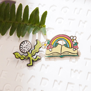 Pin <span class=keywords><strong>de</strong></span> solapa floral esmaltado LGC personalizado con diseño <span class=keywords><strong>de</strong></span> flor <span class=keywords><strong>de</strong></span> aciano <span class=keywords><strong>de</strong></span> <span class=keywords><strong>California</strong></span>, chapado en oro, para mochilas y accesorios <span class=keywords><strong>de</strong></span> ropa - Product Image 3