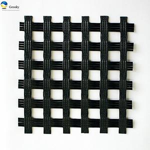 Géogrille PET 80-80KN noire en polyester biaxial - Product Image 1