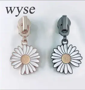 Hot Bán Tùy Chỉnh Trang Trí Mới Lạ Flower Shape Auto Khóa Kim Loại Dây Kéo Puller Cho Túi Xách Giày Quần Áo Dây Kéo Puller