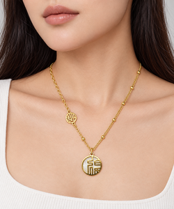 Collier pendentif en alliage plaqué or avec breloque en caractère chinois Fu, chaîne à perles, style classique unisexe, à porter au quotidien - Product Image 5