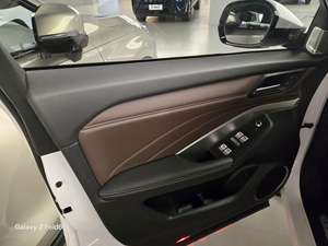 Great Wall Motor VV7 2.0T 2019, Auto Usata di Alta Qualità, Sedili in Pelle, Cambio Automatico, Guida a Sinistra, Trazione Anteriore, Turbo in Lega di Alluminio - Product Image 6