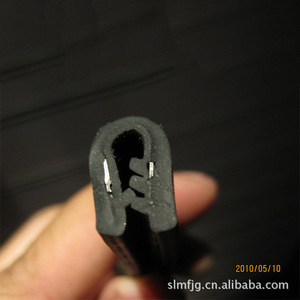 Tira de sellado de caucho EPDM hecha a medida para gabinetes de comunicación y racks de servidores, grado extruido - Product Image 5