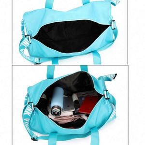 Sac de sport personnalisé avec logo, sac de voyage imperméable pour hommes et femmes - Product Image 4