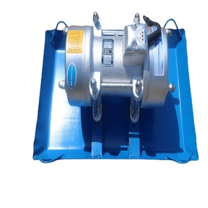 Vibrateur à béton électrique externe commercial de petite taille avec plaque compacteuse - Product Image 1