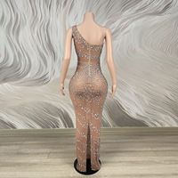 Robe de soirée sirène sexy en maille transparente pour femme, ornée de strass argentés, asymétrique à une épaule, robe longue de luxe en cristal pour soirée et scène