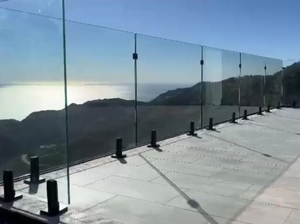 Garde-corps en verre sans cadre ST <span class=keywords><strong>Oceanview</strong></span> | Garde-vent en verre trempé transparent avec ergots en métal noir pour ponts côtiers - Product Image 2