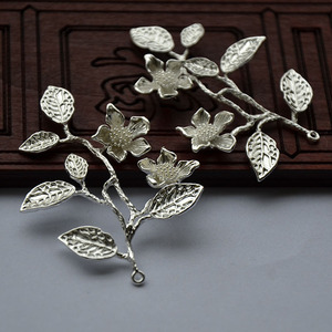 Épingle à cheveux en bronze coulé motif arbre fleuri 34x62mm, plaqué argent et or, style chinois ancien, accessoire de mariage - Product Image 3