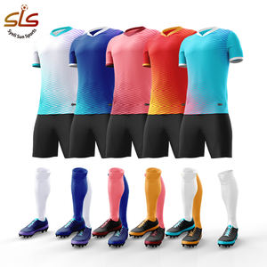 Высококачественные футбольные комплекты: шорты, детские футболки с индивидуальной печатью, ретро-футболки с коротким рукавом. - Product Image 1