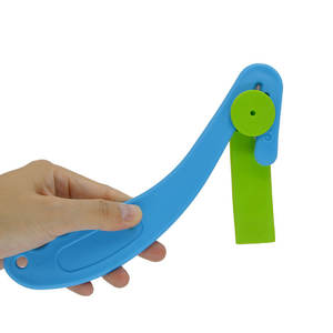 Outils de démontage <span class=keywords><strong>des</strong></span> étiquettes d'oreille <span class=keywords><strong>pour</strong></span> animaux Vente en gros Porc Bovins Mouton Couteau de découpe Dispositif de démontage <span class=keywords><strong>des</strong></span> étiquettes en plastique - Product Image 5