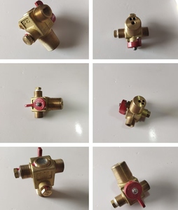 Tête de valve de réservoir de <span class=keywords><strong>gaz</strong></span> durable CNG - Pour véhicules au <span class=keywords><strong>gaz</strong></span> naturel comprimé, entourant la buse de la <span class=keywords><strong>bouteille</strong></span> de <span class=keywords><strong>gaz</strong></span> - Product Image 2