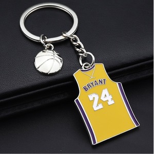 Porte-clés en métal Yiwu <span class=keywords><strong>Kobe</strong></span> <span class=keywords><strong>Bryant</strong></span>, style américain, pendentif souvenir créatif, prix pour étudiants et fans, petit cadeau pour équipe de basketball - Product Image 3