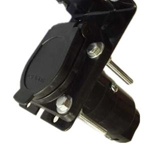 Adaptateur de montage sur attelage en acier noir à tête ronde, connecteur 7 broches pour utilisation avec une remorque - Product Image 3