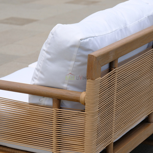 Canapé Westwood, fabriqué en bois de teck durable et en tissage de rotin élégant, est parfait pour les espaces extérieurs dans les maisons, les villas, les hôtels - Product Image 4
