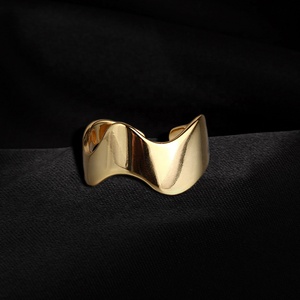 Женское кольцо из серебра 925 пробы - Product Image 4