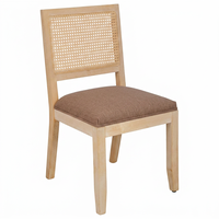 Chaise d'événement en bois massif avec dossier en rotin tressé et assise en tissu doux pour mariages rustiques, fêtes, banquets et événements en plein air