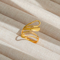 Vente en gros de bagues de fiançailles et de mariage ajustables en acier inoxydable plaqué or 18 carats, bijoux fins et élégants pour femmes