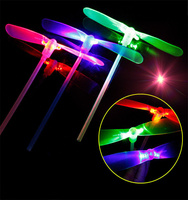 Jouets lumineux LED volants, libellule en bambou lumineuse, hélice en plastique à friction manuelle, électronique, cadeau pas cher pour enfants, décoration de fête