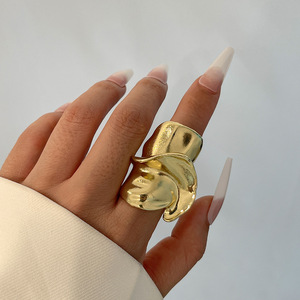 European and American Jewelry Hip-hop Style <strong>Oversized</strong> Irregular Smooth Twisted <strong>Ring</strong>, Water Droplet Alloy Pleated <strong>Ring</strong>