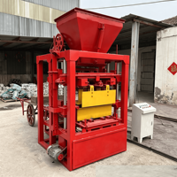 La machine à fabriquer des blocs de ciment semi-automatique multifonctionnelle, robuste et durable, type Nicaragua 4-26, la plus vendue