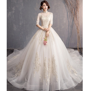 Robe <span class=keywords><strong>de</strong></span> mariée vintage 2019 en dentelle <span class=keywords><strong>champagne</strong></span> clair à col montant et manches mi-longues avec longue traîne - Product Image 2