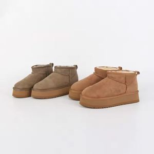 Bottines classiques Dahaixingchen pour femmes, à semelle épaisse, en cuir véritable, légères, en coton, pour la neige - Product Image 4