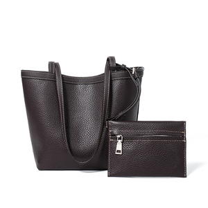 Sac fourre-tout simple en cuir véritable avec grande capacité, sac à bandoulière pour femme, sac seau de style niche - Product Image 1