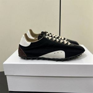 Chaussures plates d'été tendance pour femme, style Forrest Gump, design de luxe, empeigne en maille, bout rétro, à lacets, pour la marche - Product Image 2