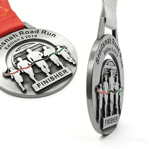 Médaille de ligne d'arrivée personnalisée pour coureurs, ronde, en métal gravé, souvenir d'événement, récompense de course - Product Image 2
