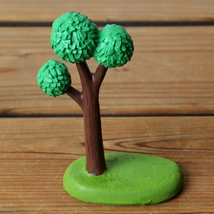 Mini figurines d'arbre en résine faites à la main, motif dessin animé mignon, pour la décoration de la maison, de la voiture et des micro-paysages - Product Image 2