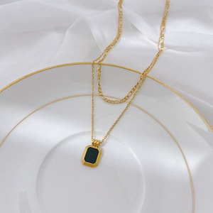 <span class=keywords><strong>Prix</strong></span> usine femmes accessoires bijoux chaîne de fer alliage noir carré pendentif multicouche lumière collier chaîne pour mariage - Product Image 5
