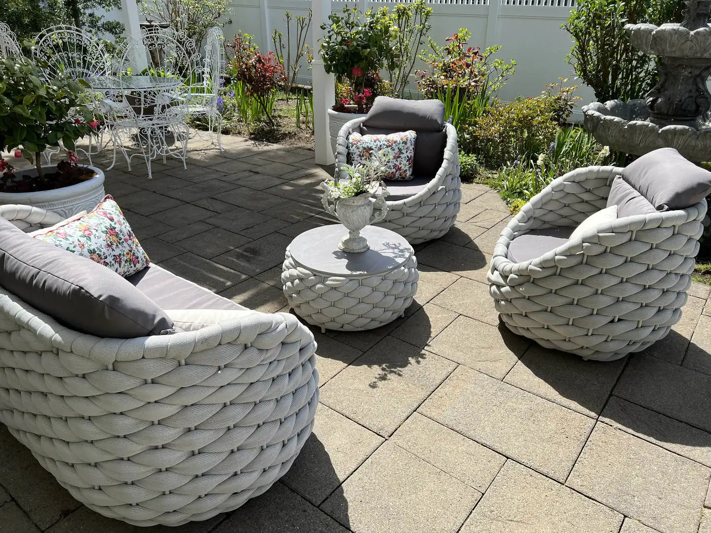 Conjunto de sofá de jardim moderno em alumínio para pátio e quintal, resistente a UV, tecido para uso ao ar livre, à prova d'água, conjunto de sofá de jardim