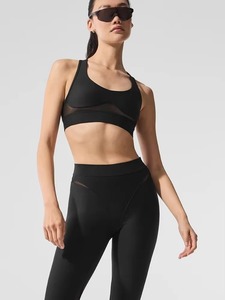 Leggings de yoga à séchage rapide avec logo personnalisé pour femmes ensemble de course de fitness soutien-gorge de sport rembourré grande taille livraison rapide vêtements de yoga - Product Image 3
