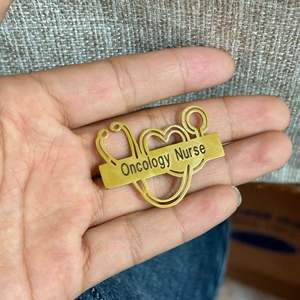 Индивидуальный медицинский значок из нержавеющей стали для стетоскопа, длинная брошь-заготовка, персонализированный, с лазерной гравировкой логотипа и именной табличкой - Product Image 4