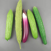 Fruits et légumes artificiels : Modèles de melon amer, aubergine, maïs, concombre artificiel pour présentation en restaurant intérieur