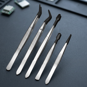 Pince à épiler professionnelle en acier inoxydable, pointes plates et inclinées, noire, pour le modelage des sourcils et l'épilation - Product Image 1