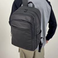 Sac à dos minimaliste et fin pour ordinateur portable, léger et durable, idéal pour les trajets professionnels