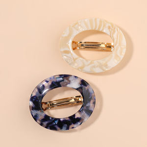 Pinces à <span class=keywords><strong>cheveux</strong></span> ovales creuses vintage personnalisées Mi Dairy pour volumiser les <span class=keywords><strong>cheveux</strong></span> Grandes pinces à <span class=keywords><strong>cheveux</strong></span> en acétate géométrique faites à la main - Product Image 1