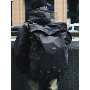 Sac à dos de sport grande capacité pour homme Nautica avec poche intérieure zippée, bandoulière arquée, poignée détachable, été 2024 - Product Image 3