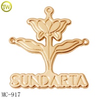 Étiquettes de marque en métal doré pour maillots de bain tendance, forme personnalisée, lettres creuses, plaque d'étiquette en métal à coudre pour vêtements