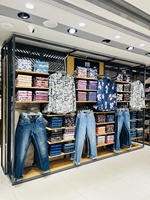 Vêtements pour hommes Décoration de magasin Fournitures de boutique Présentoir à vêtements Jeans Présentoir de magasin de détail