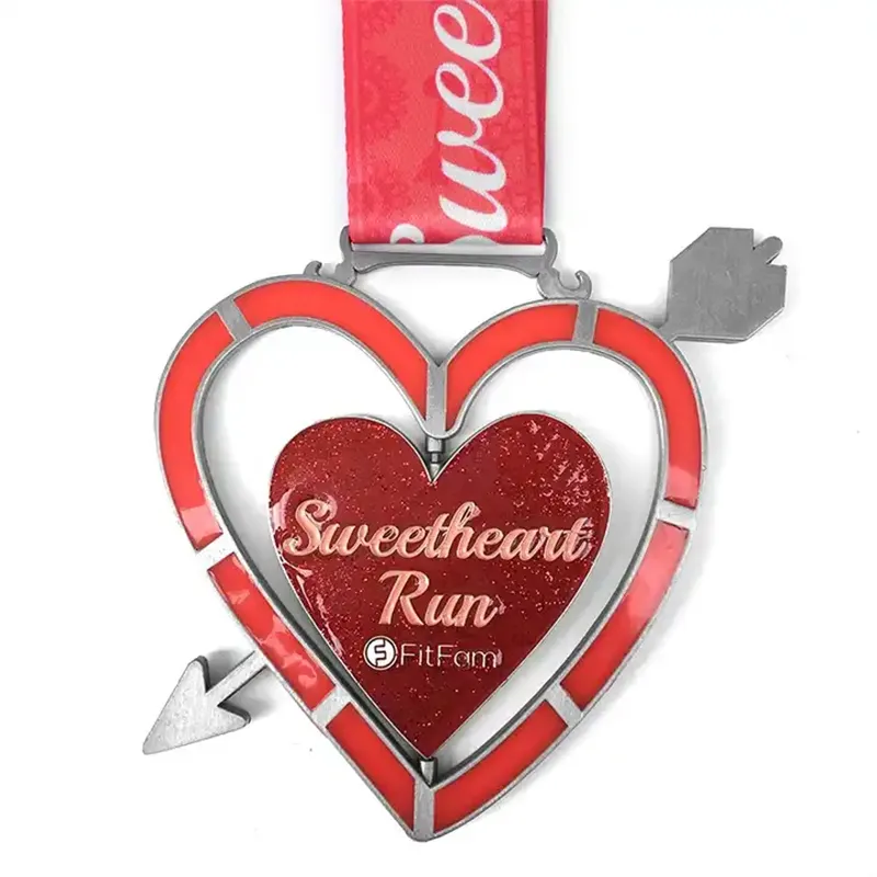 Novo coração personalizado forma sob medalha de ouro correndo maratona metal esportes personalizados feitos