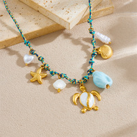 Collier Pendentif Perle en Acier Inoxydable Plaqué Or 18K Série Éléments Océaniques, Motif Vie Marine (Étoile de Mer, Tortue, Coquillage)